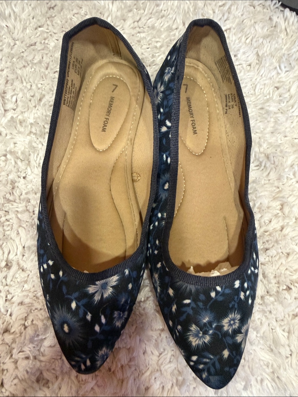 Mossimo Supply Co. Navy Floral Pointed Toe Flats